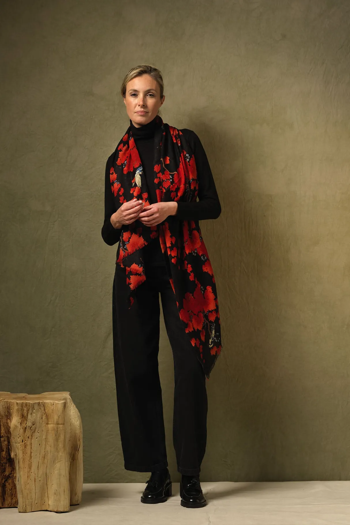 acer_black_wool_scarf_2-1.webp Shop One Hundred Stars Acer Black Wool Scarf