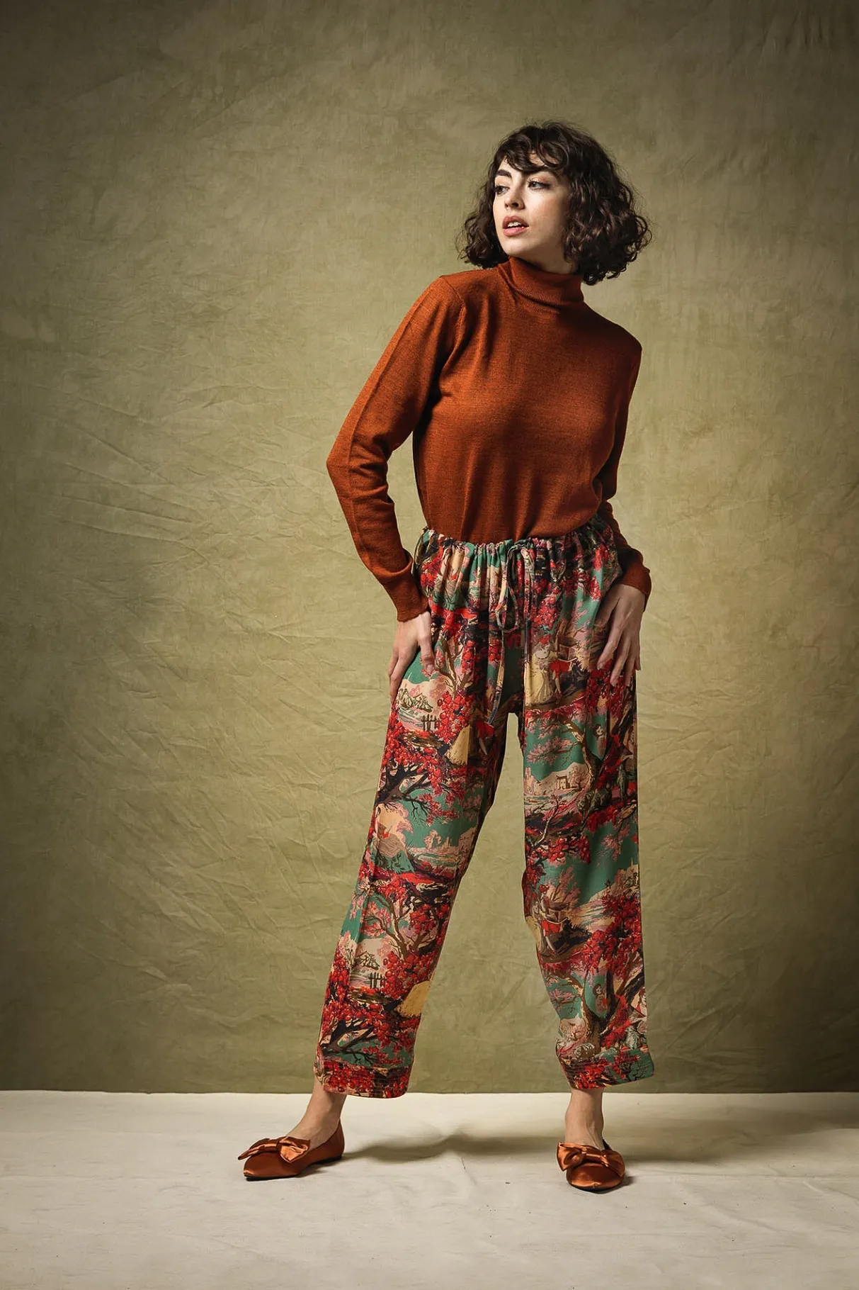 country_toile_berry_crepe_pants_1.webp Cheap One Hundred Stars Country Toile Berry Crepe Pants
