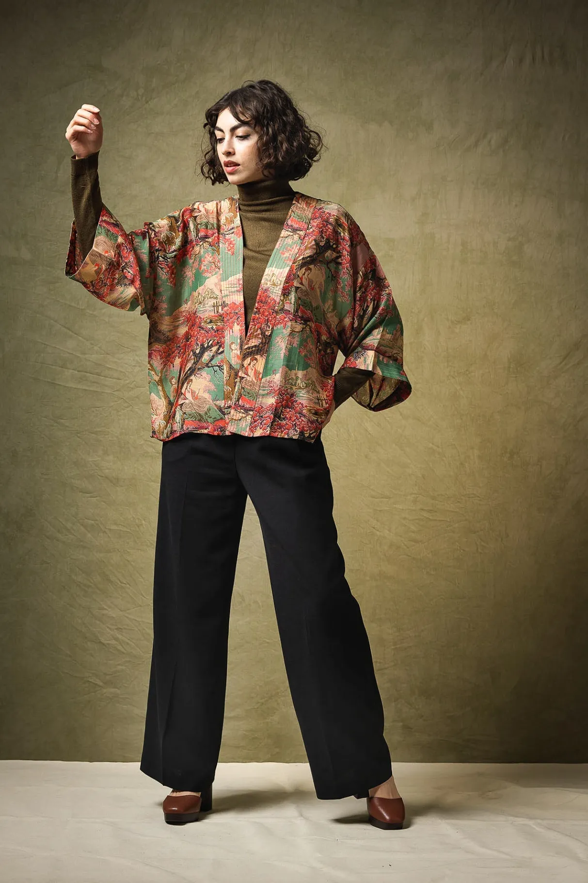 country_toile_berry_kimono_1.webp Clearance One Hundred Stars Country Toile Berry Kimono