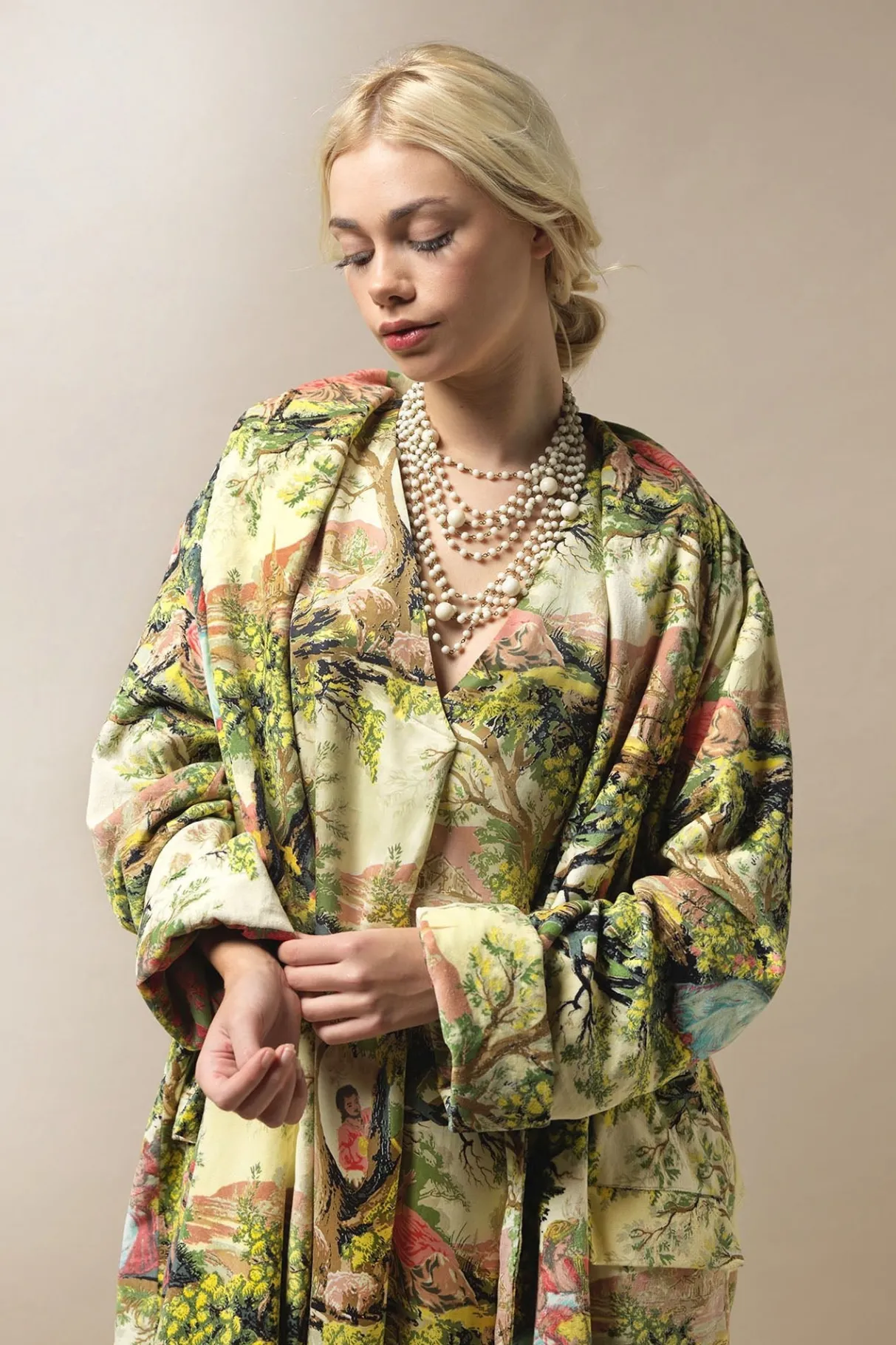 country_toile_velvet_boyfriend_jacket_2.webp Online One Hundred Stars Country Toile Velvet Boyfriend Jacket
