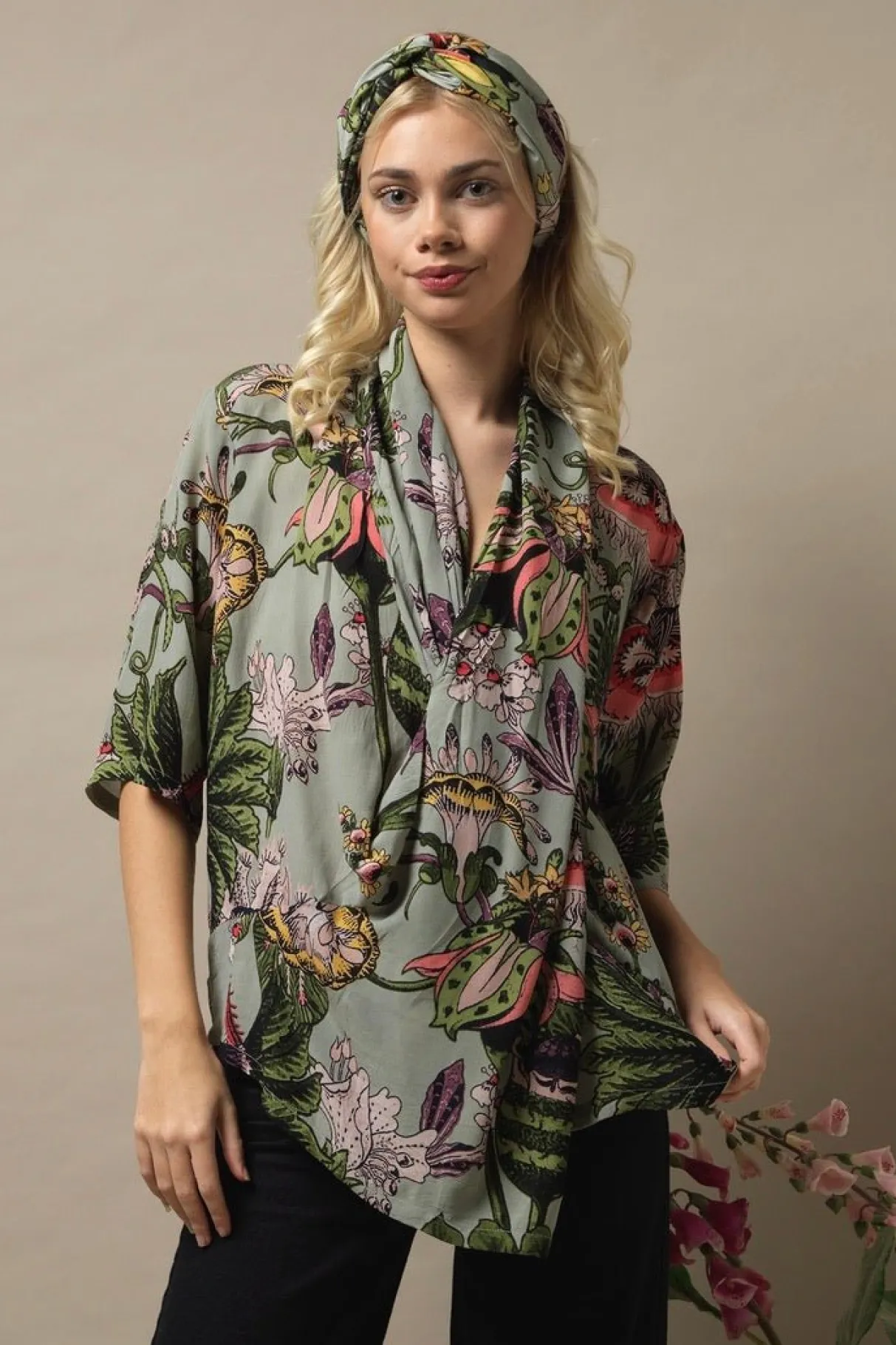 eccentric_blooms_putty_rachel_top_4.webp Fashion One Hundred Stars Eccentric Blooms Putty Rachel Top