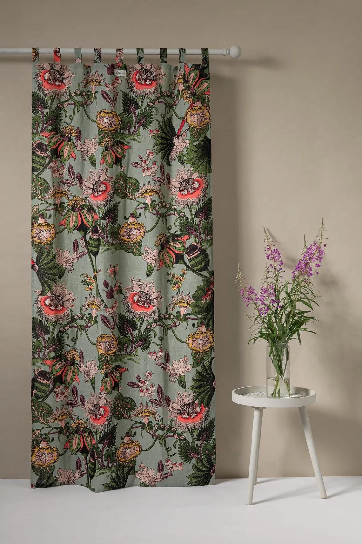 eccentric_bloooms_putty_linen_panel_1.webp Shop One Hundred Stars Eccentric Bloooms Putty Linen Panel