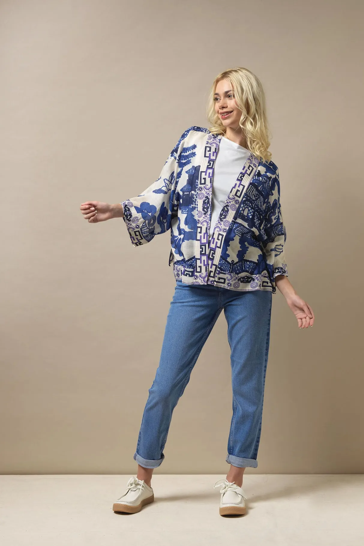 giant_willow_blue_kimono_0.webp Sale One Hundred Stars Giant Willow Blue Kimono