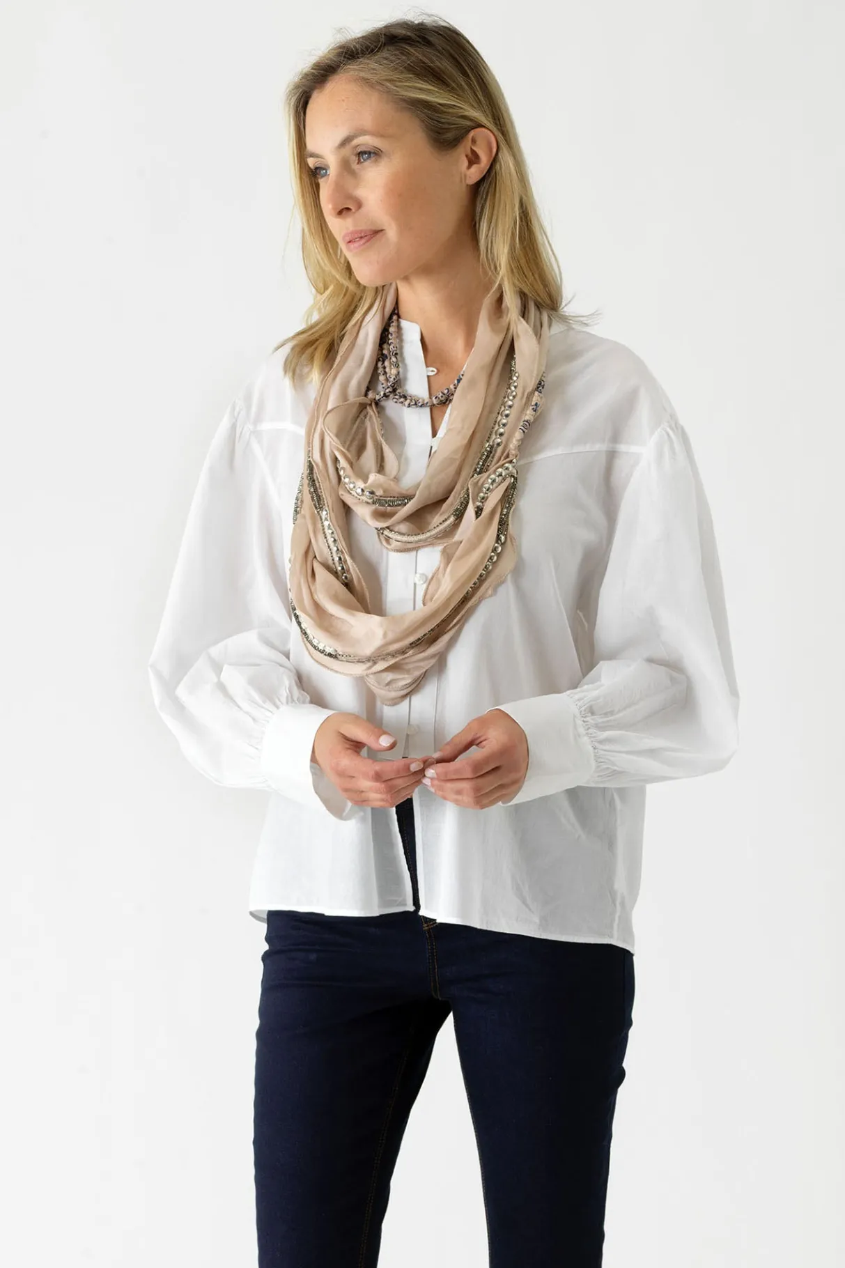 indian_heritage_beige_necklace_scarf_2.webp New One Hundred Stars Indian Heritage Beige Necklace Scarf