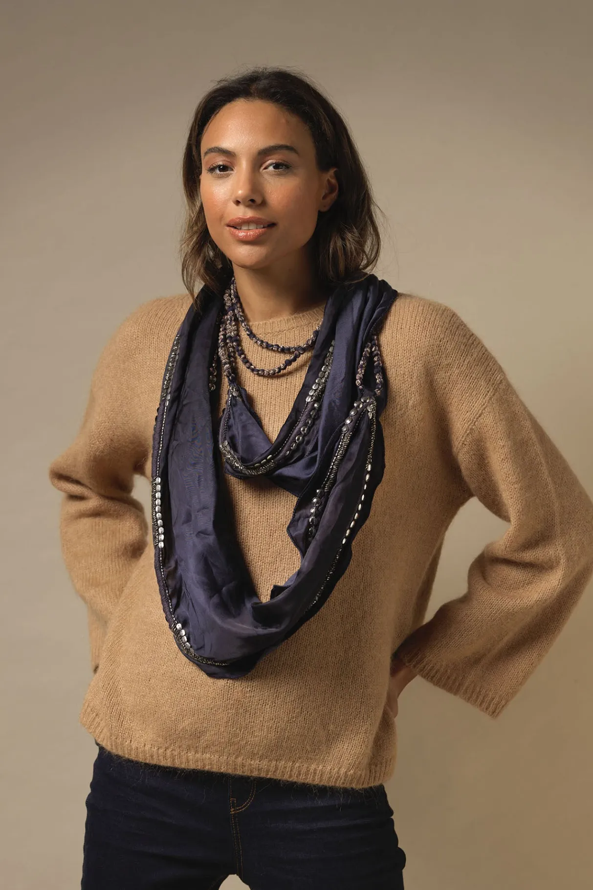 indian_heritage_blue_necklace_scarf_1.webp Clearance One Hundred Stars Indian Heritage Blue Necklace Scarf