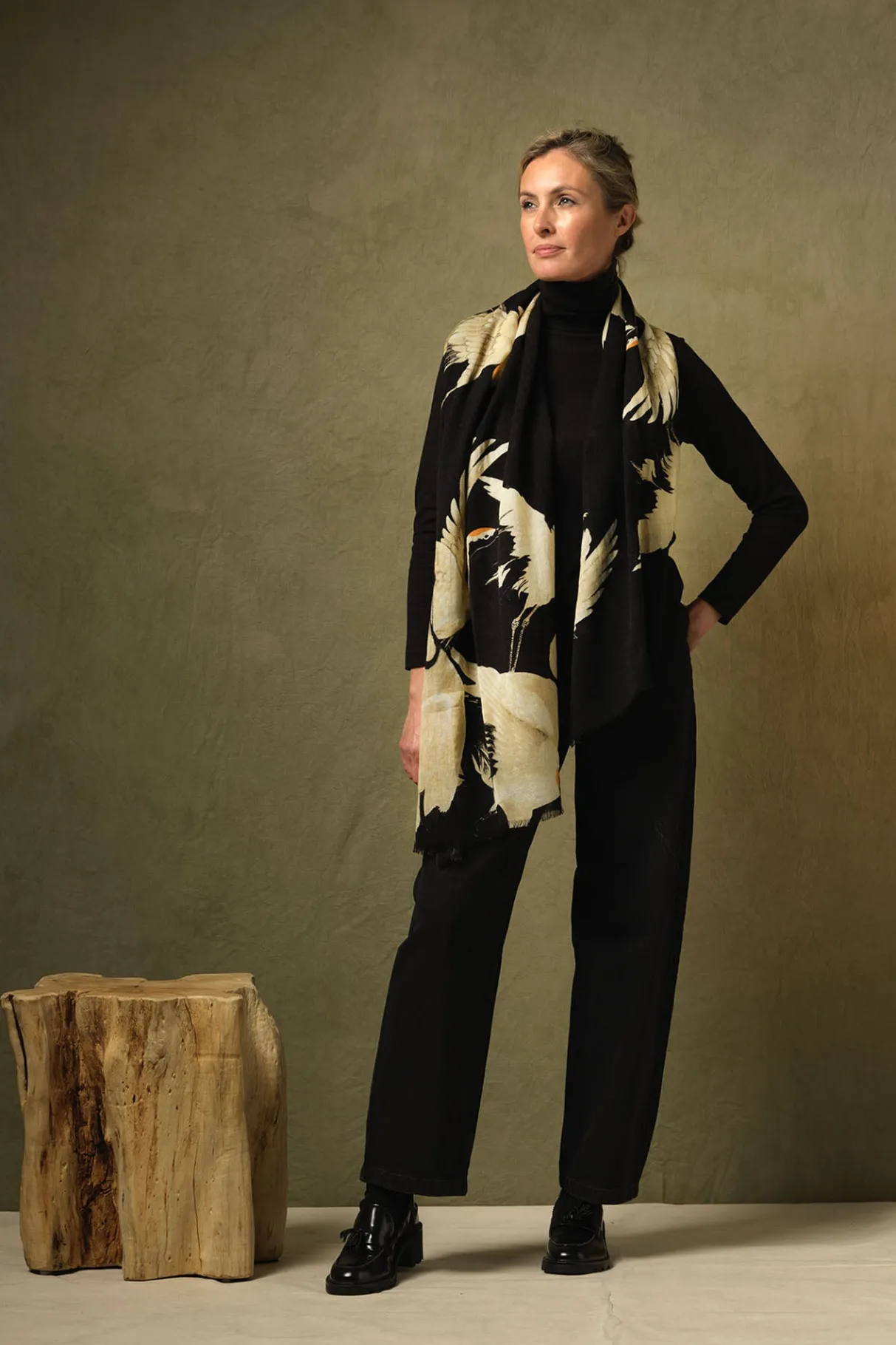 stork_black_wool_scarf_1-1.webp Cheap One Hundred Stars Stork Black Wool Scarf