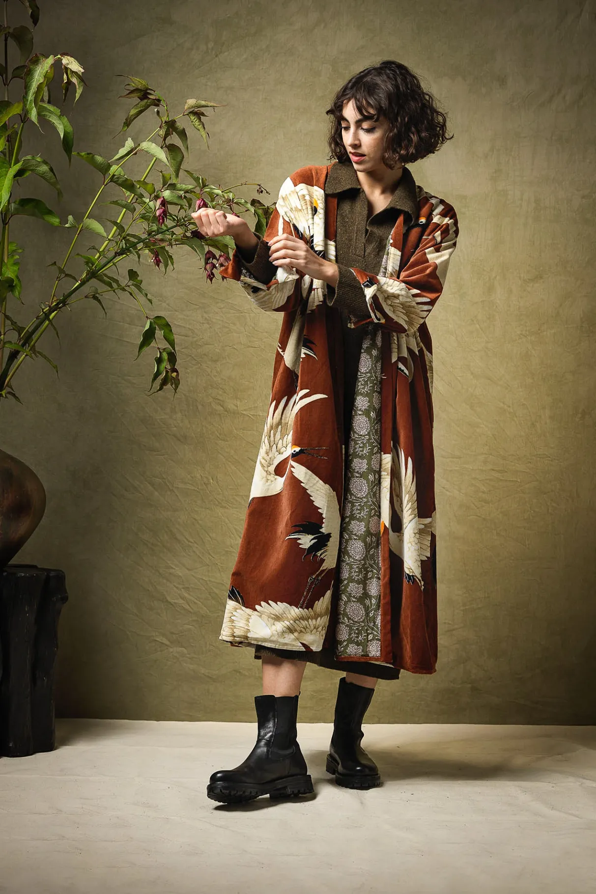 stork_cigar_velvet_duster_coat_0.webp Cheap One Hundred Stars Stork Cigar Velvet Duster Coat
