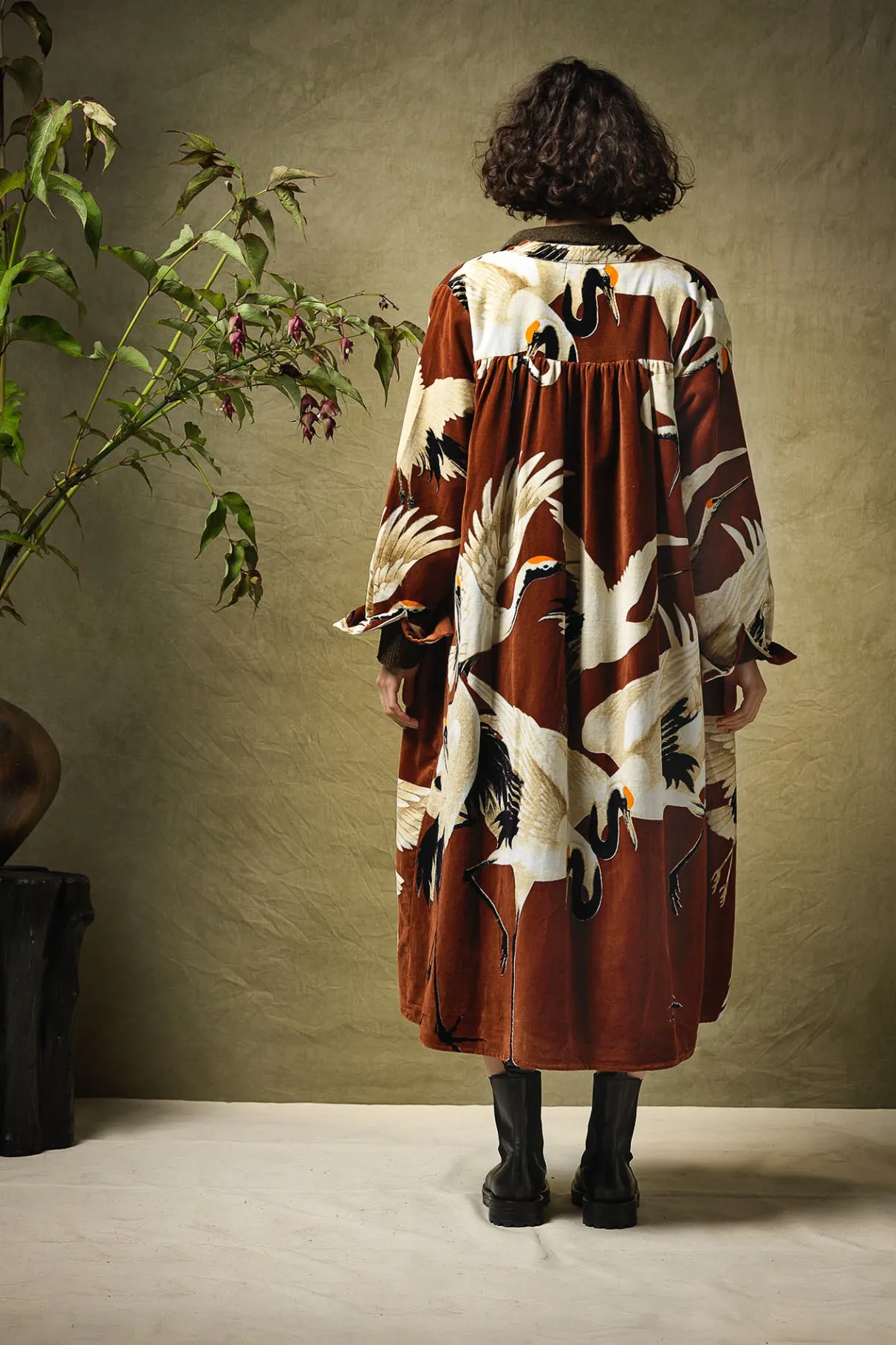 stork_cigar_velvet_duster_coat_4.webp Cheap One Hundred Stars Stork Cigar Velvet Duster Coat