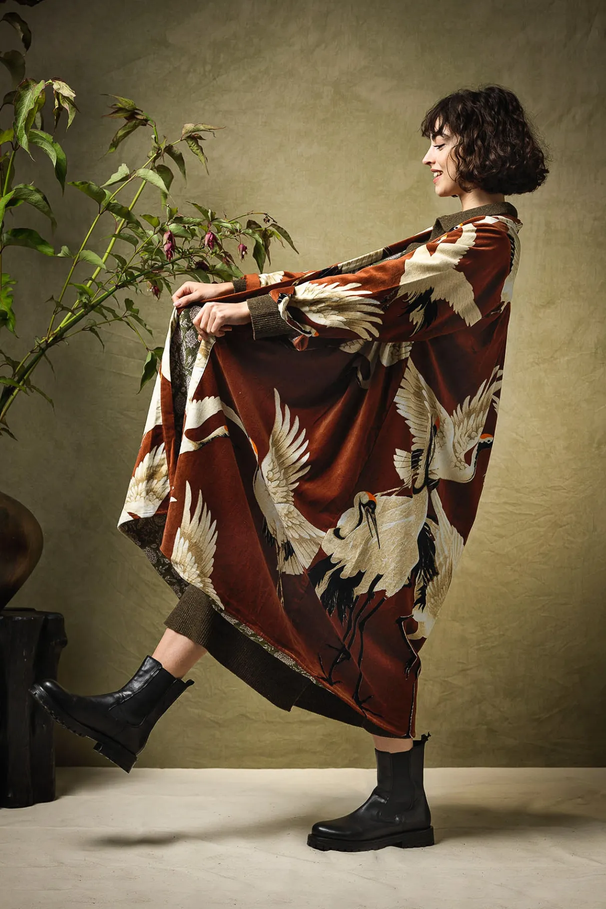 stork_cigar_velvet_duster_coat_5.webp Cheap One Hundred Stars Stork Cigar Velvet Duster Coat