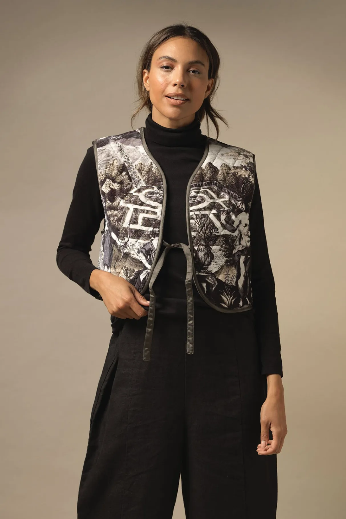 sunburst_grey_gilet_0.webp Clearance One Hundred Stars Sunburst Grey Gilet