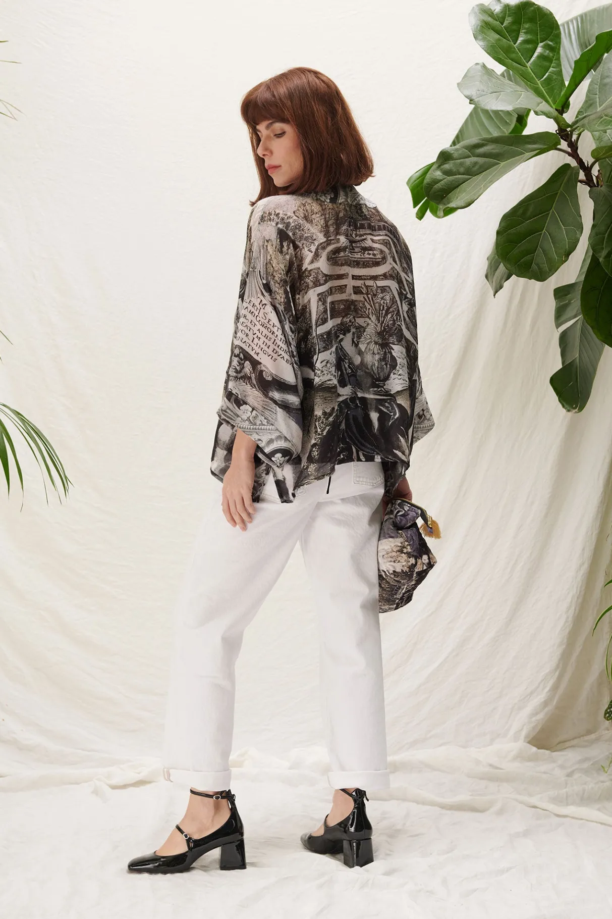 sunburst_grey_kimono_3.webp Outlet One Hundred Stars Sunburst Grey Kimono