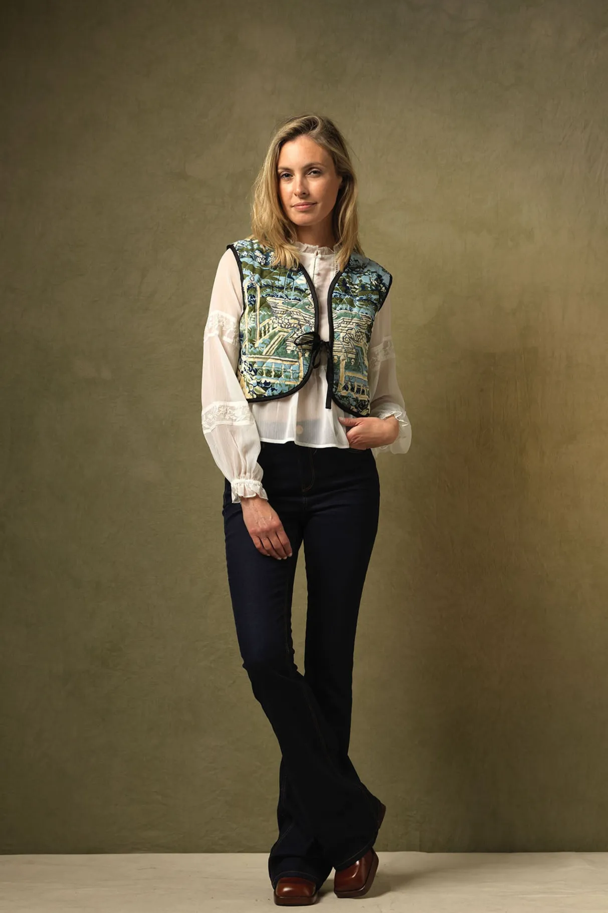 tapestry_sea_gilet_0.webp Store One Hundred Stars Tapestry Sea Gilet