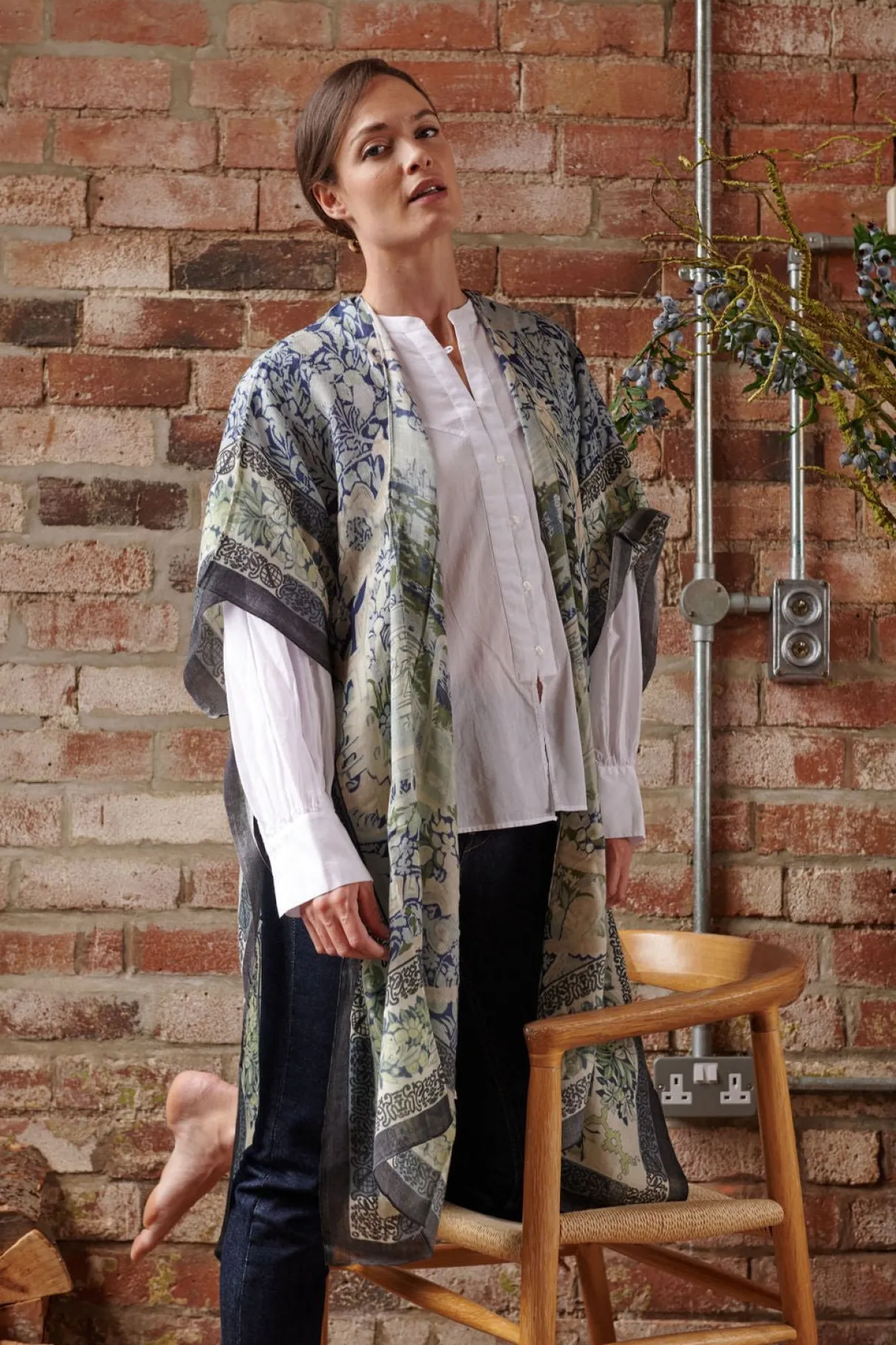 tapestry_sea_wool_throwover_0.webp Outlet One Hundred Stars Tapestry Sea Wool Throwover